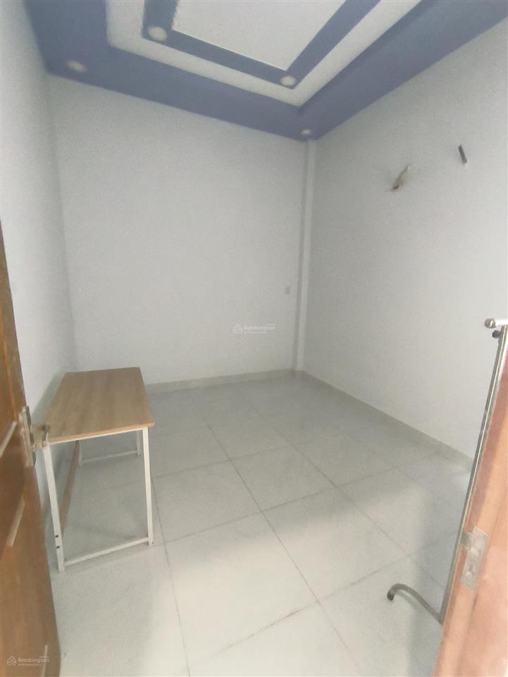Nhà cấp 4 2pn sân oto  gần ngã 3 mỹ thành  quận 9