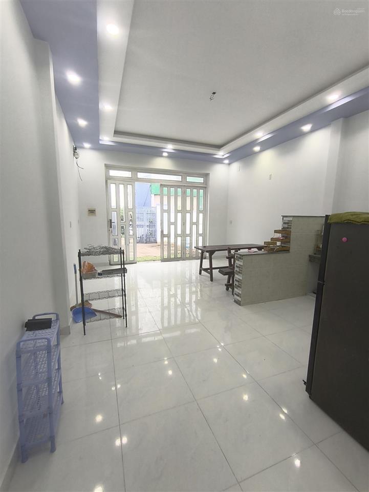 Nhà cấp 4 2pn sân oto  gần ngã 3 mỹ thành  quận 9