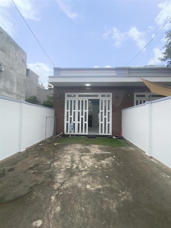 Nhà cấp 4 2pn sân oto  gần ngã 3 mỹ thành  quận 9