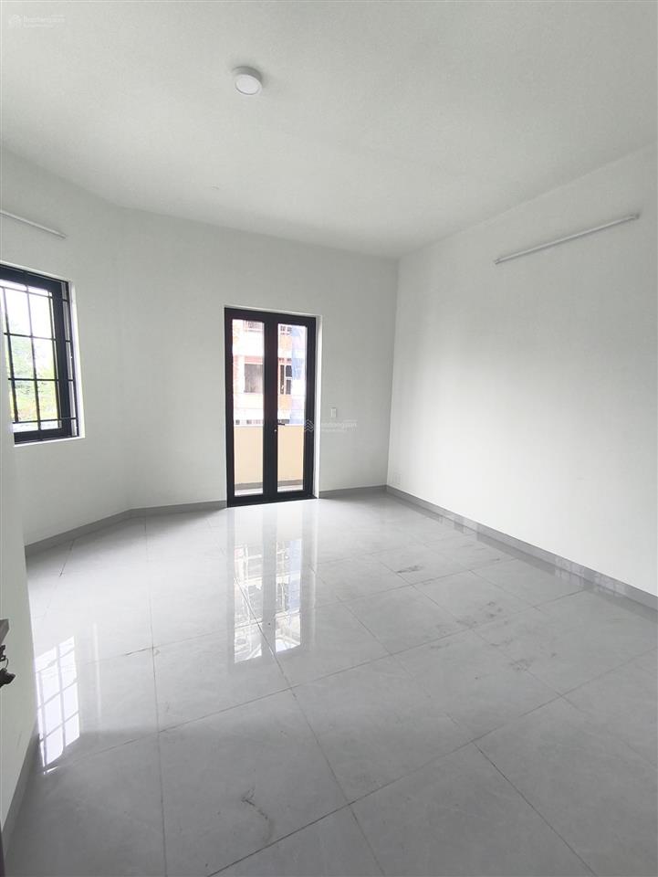 Nhà 3pn 4wc, sân oto đường 4  long trường  quận 9