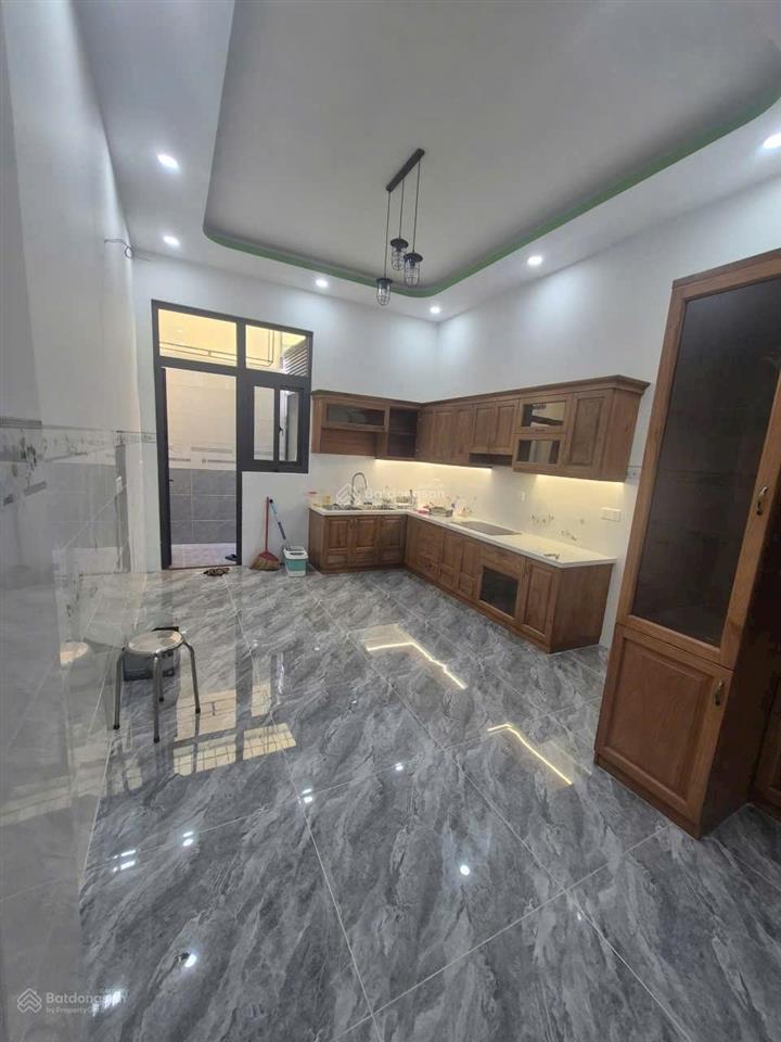 Nhà mới xây 100% 4pn. 3wc  đường số 30 linh đông thủ đức (sát phạm văn đồng)