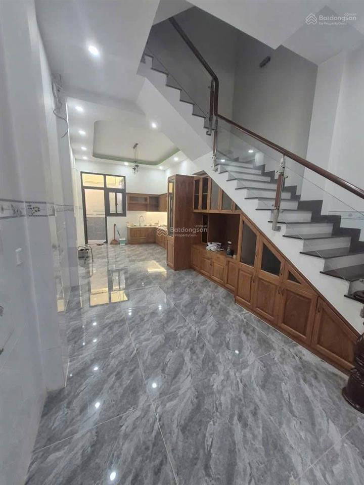 Nhà mới xây 100% 4pn. 3wc  đường số 30 linh đông thủ đức (sát phạm văn đồng)
