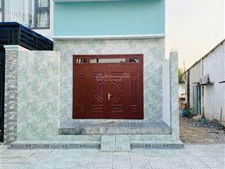 Nhà mới xây 100%  đường 182 tăng nhơn phú a, quận 9