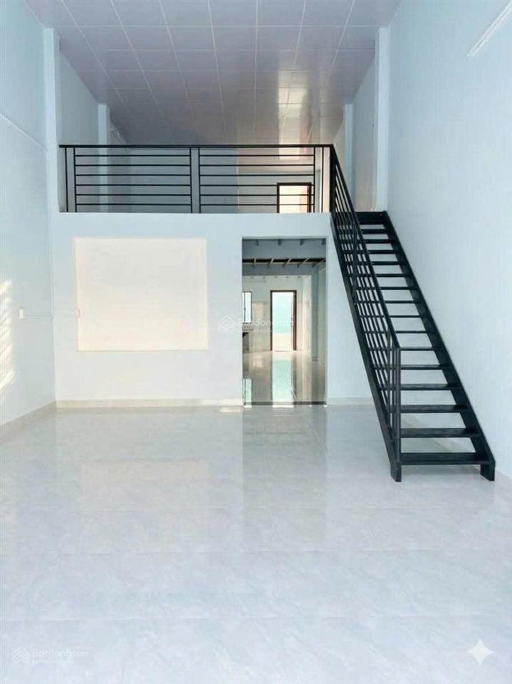 Nhà mới xây 100%  đường 182 tăng nhơn phú a, quận 9