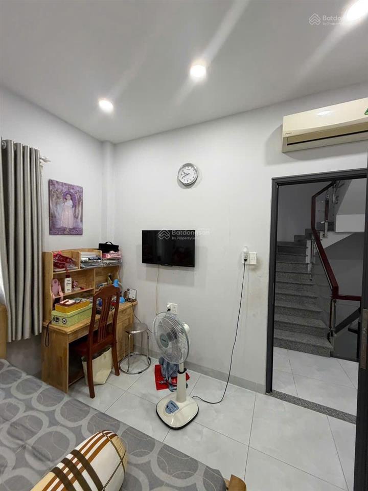 Nhà 3pn. 3wc hẻm 3 gác  đường số 6 linh tây, thủ đức (sát phạm văn đồng)