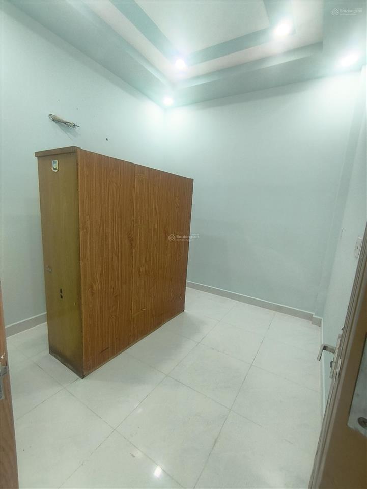 Nhà cấp 4 2pn sân oto  hoàng hữu nam, quận 9 ( gần ngã 3 mỹ thành, khu cnc )