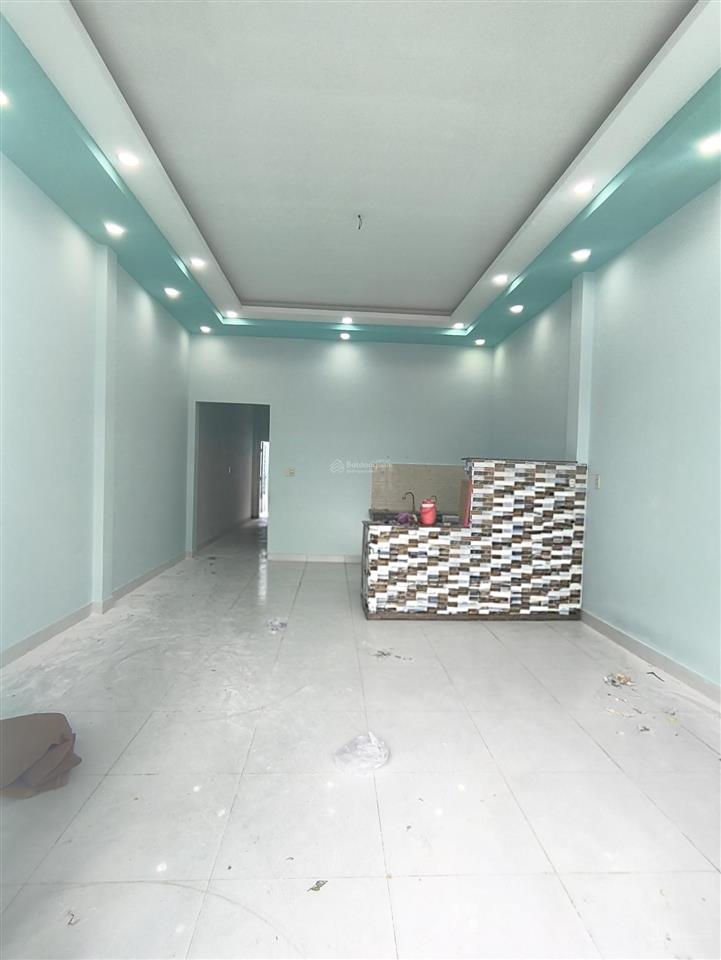 Nhà cấp 4 2pn sân oto  hoàng hữu nam, quận 9 ( gần ngã 3 mỹ thành, khu cnc )