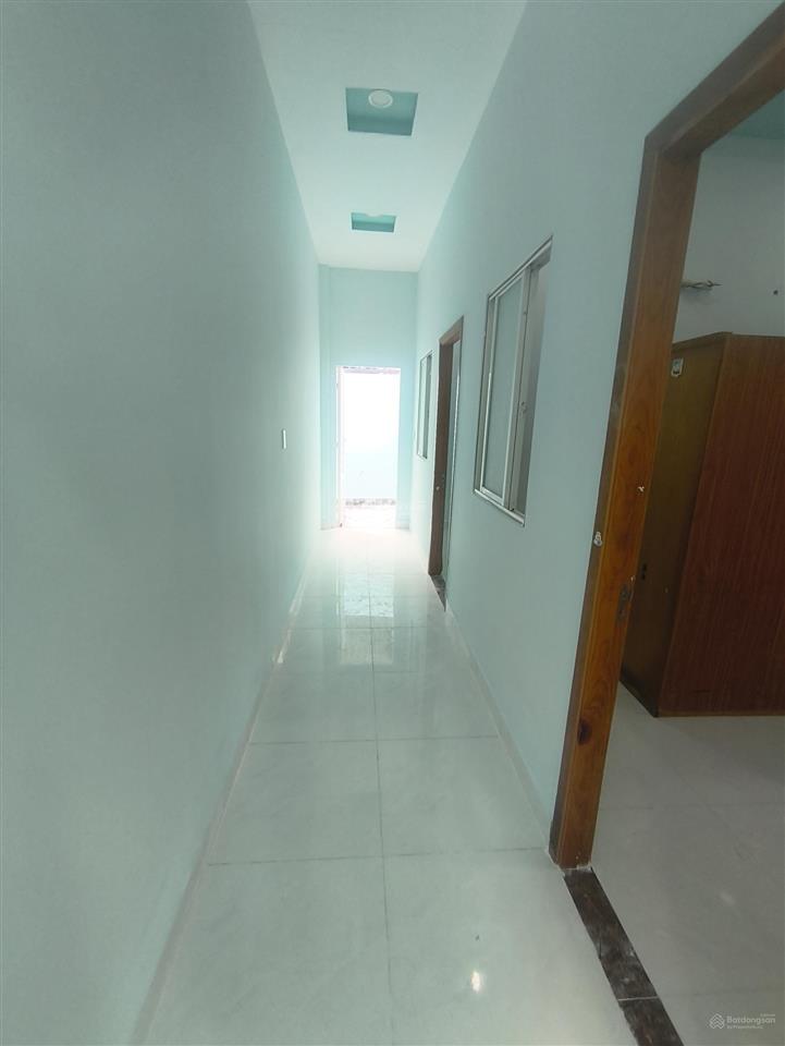 Nhà cấp 4 2pn sân oto  hoàng hữu nam, quận 9 ( gần ngã 3 mỹ thành, khu cnc )