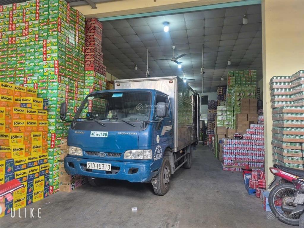 Bán kho xưởng  250 m2  lô góc 2 mặt tiền ngay nguyễn tri phương, dĩ an, tp hcm