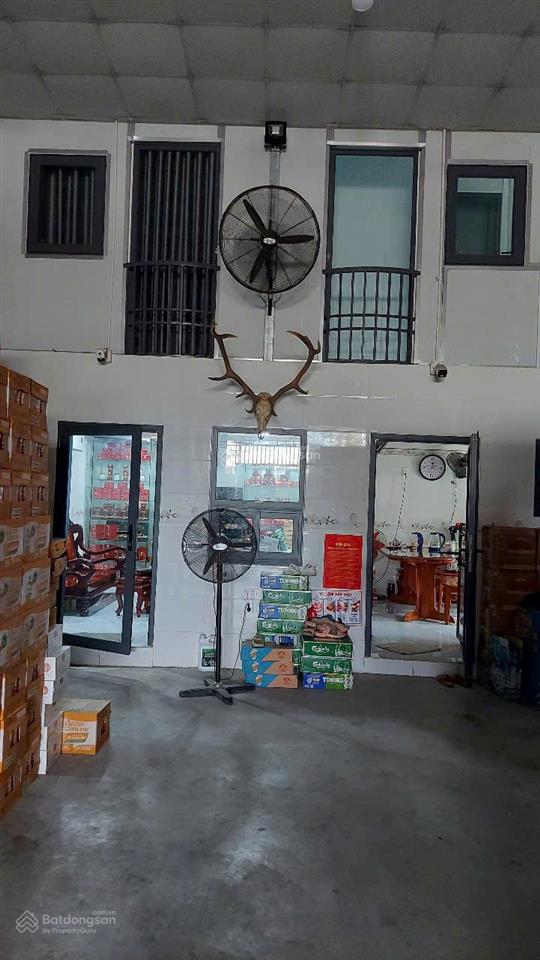 Bán kho xưởng  250 m2  lô góc 2 mặt tiền ngay nguyễn tri phương, dĩ an, tp hcm