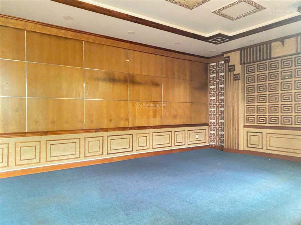 Cho thuê mặt bằng 380m² mặt tiền lê thị riêng, phù hợp làm văn phòng, showroom, kinh doanh