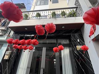 Nhà 2 lầu mặt tiền hẻm 751 trần xuân soạn