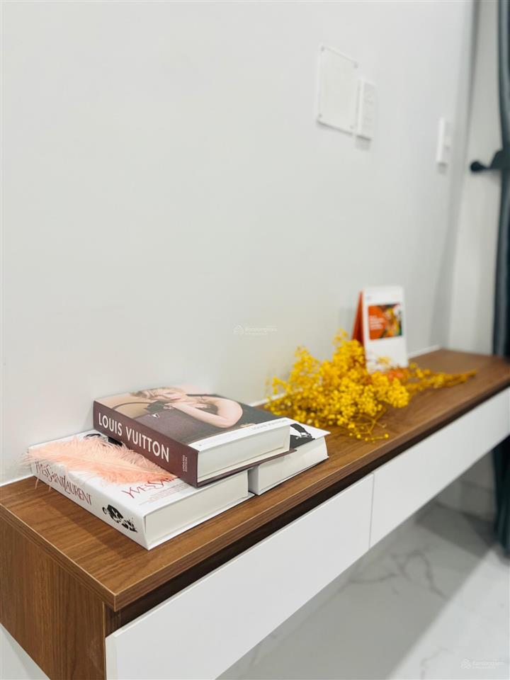 Cần bán lại căn hộ charm city 2 phòng ngủ 1 toilet có nội thất