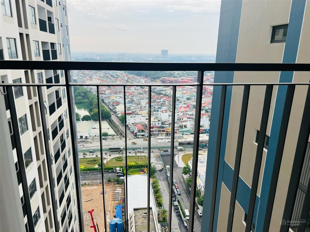 Cần bán lại căn hộ charm city 2 phòng ngủ 1 toilet có nội thất