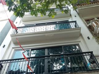 Siêu phẩm đống đa nguyễn chí thanh ô tô 7 tầng thang máy