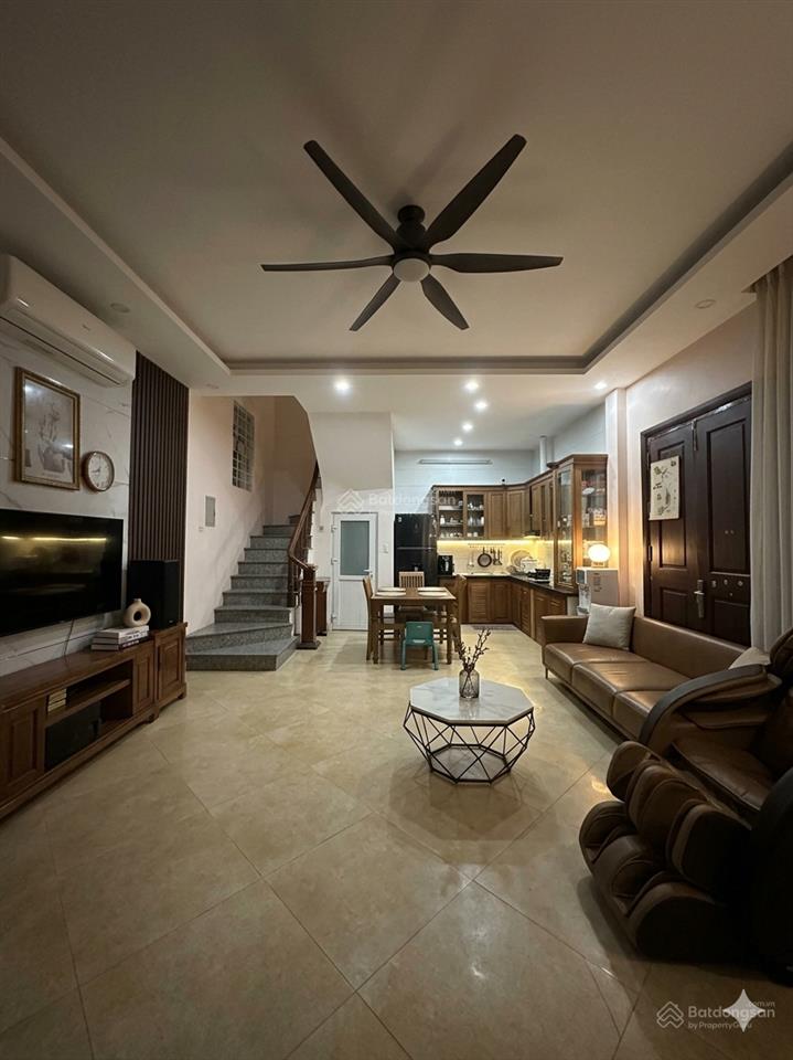Bán nhà xuân đỉnh, 10.5tỷ, lô góc ,3 thoáng .45m2 .4 tầng