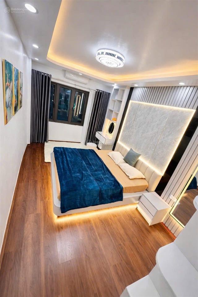 Bán nhà nguyễn xuân khoát  lô góc 3 thoáng thang máy  6 tầng gần ô tô  8 tỷ