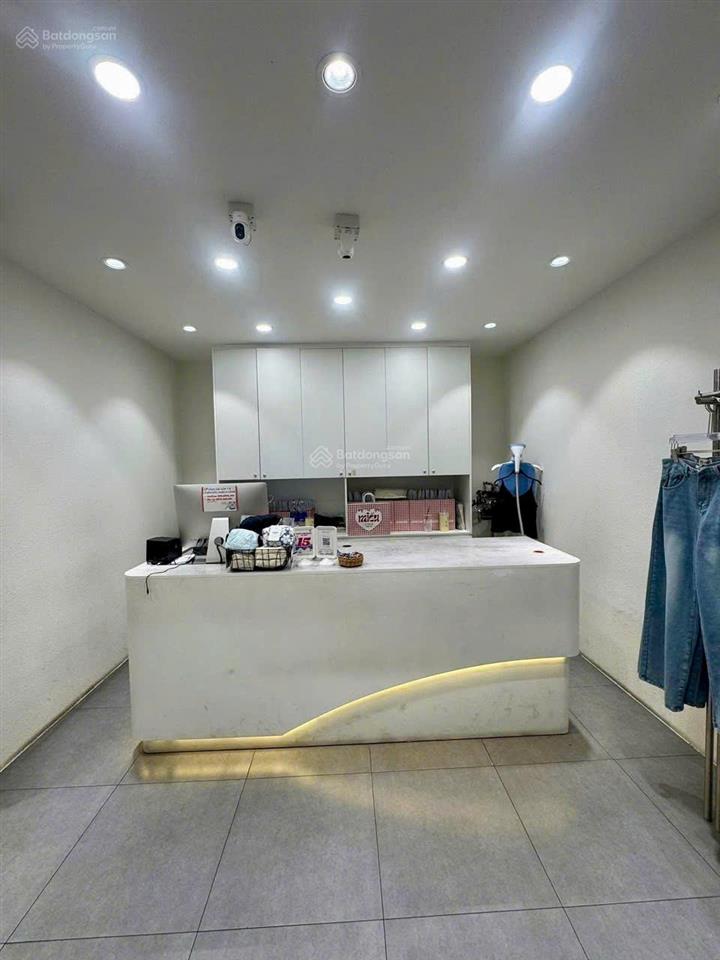 Nhà cho thuê chính chủ mặt tiền đường sư vạn hạnh