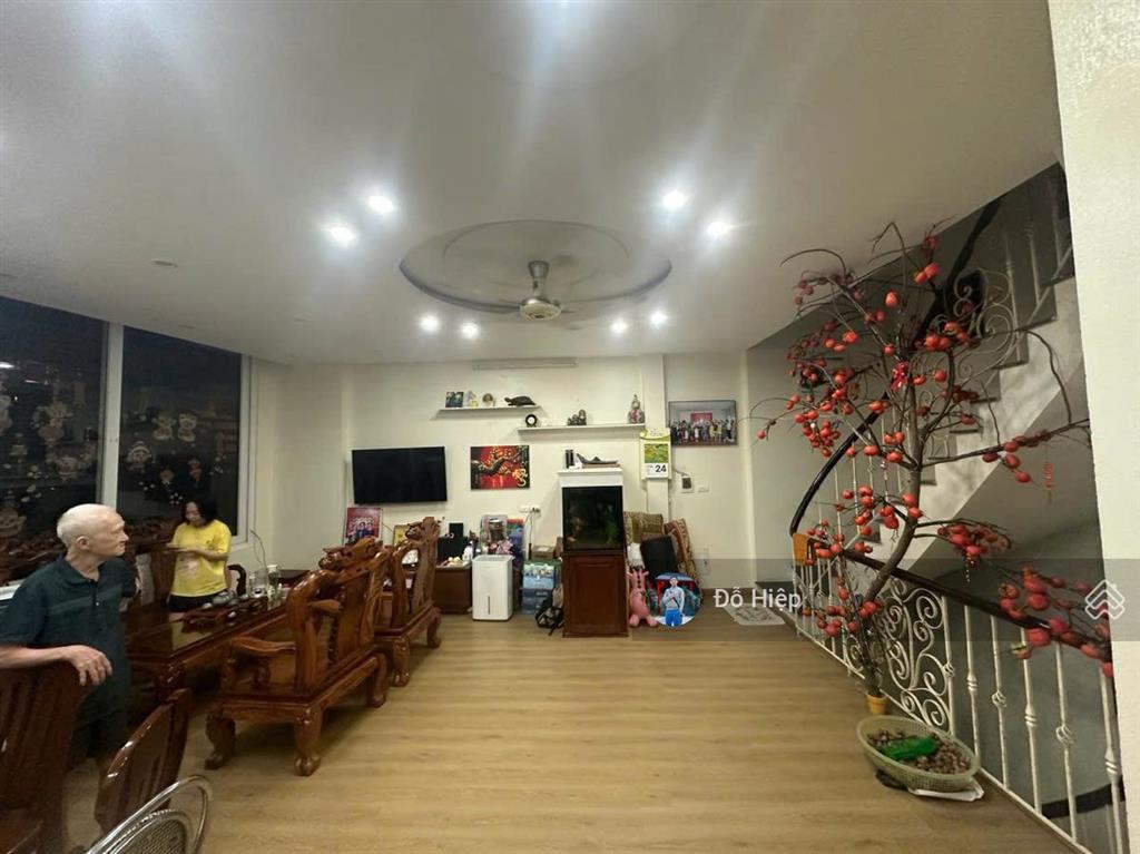 Bán liền kề kđt đại kim nguyễn cảnh dị 55m giá tốt ô tô gần phố