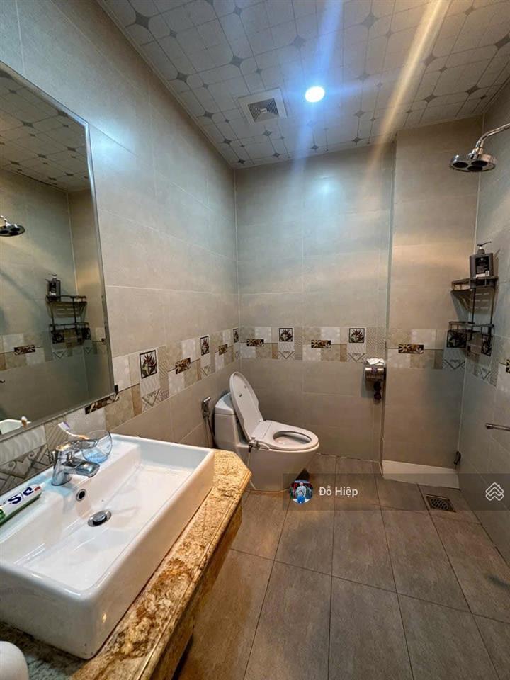 Bán nhà lô góc kđt định công, mặt tiền 18m, thang máy, ô tô tránh, 85m giá 39.9 tỷ