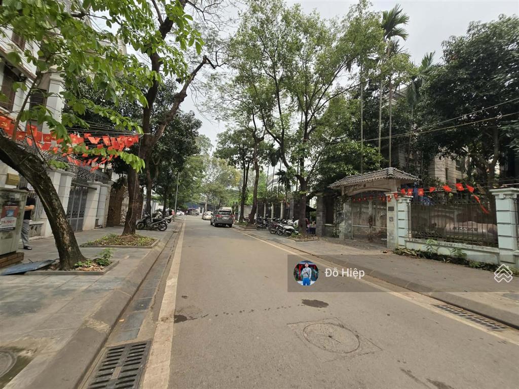 Bán nhà lô góc kđt định công, mặt tiền 18m, thang máy, ô tô tránh, 85m giá 39.9 tỷ