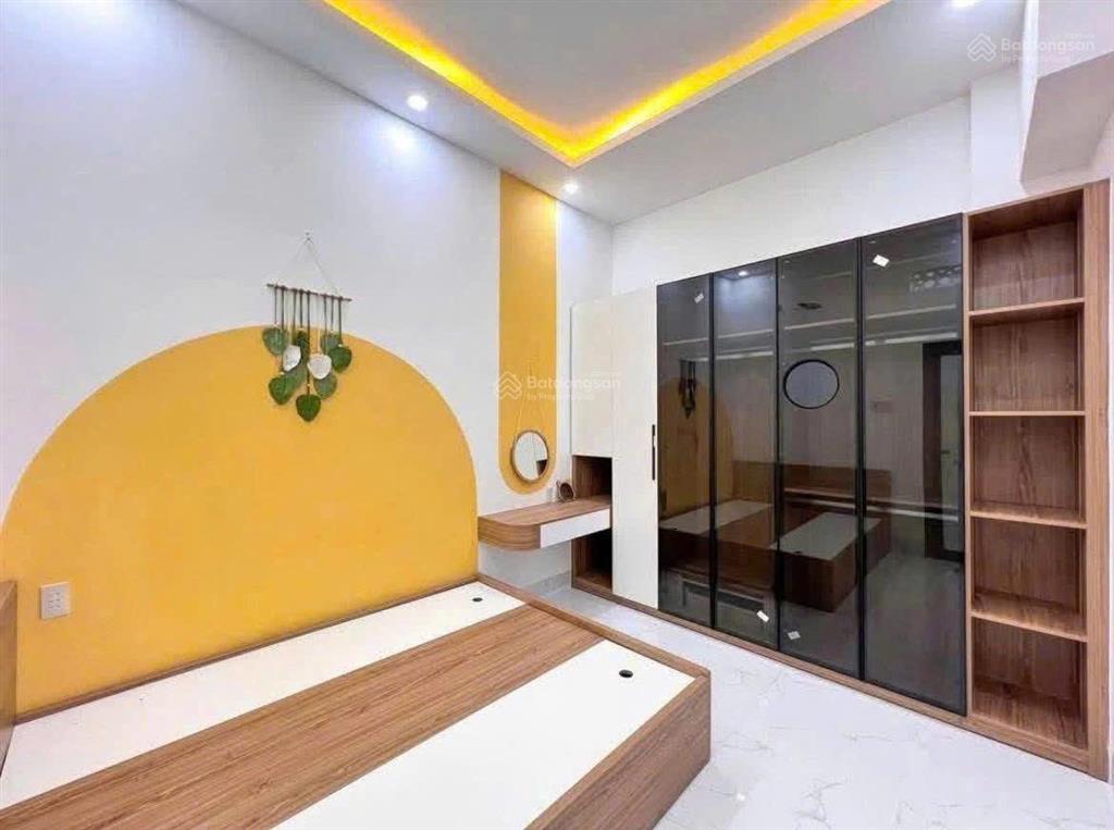 Chính chủ bán nhà lầu mới hoàn thiện ngay cuối đường đồng khởi chỉ 688tr sở hữu ngay