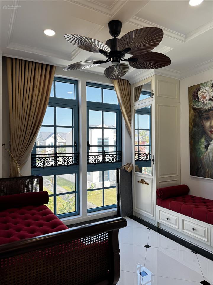 Bán gấp căn villa góc 200m2 có 1 không 2 với nội thất độc đáo và hiếm có tại novaworld phan thiết