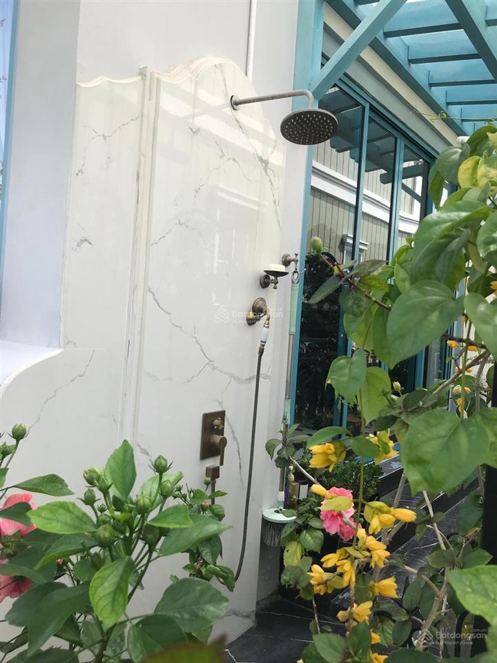 Bán gấp căn villa góc 200m2 có 1 không 2 với nội thất độc đáo và hiếm có tại novaworld phan thiết