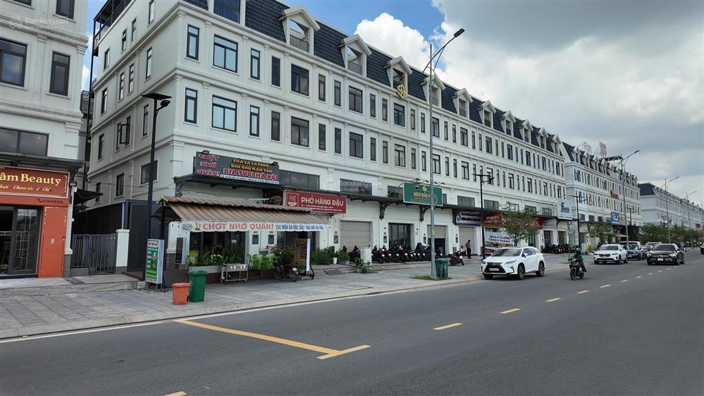 Mặt bằng kinh doanh đắc địa song hành lakeview city, có thang máy chỉ 39 triệu