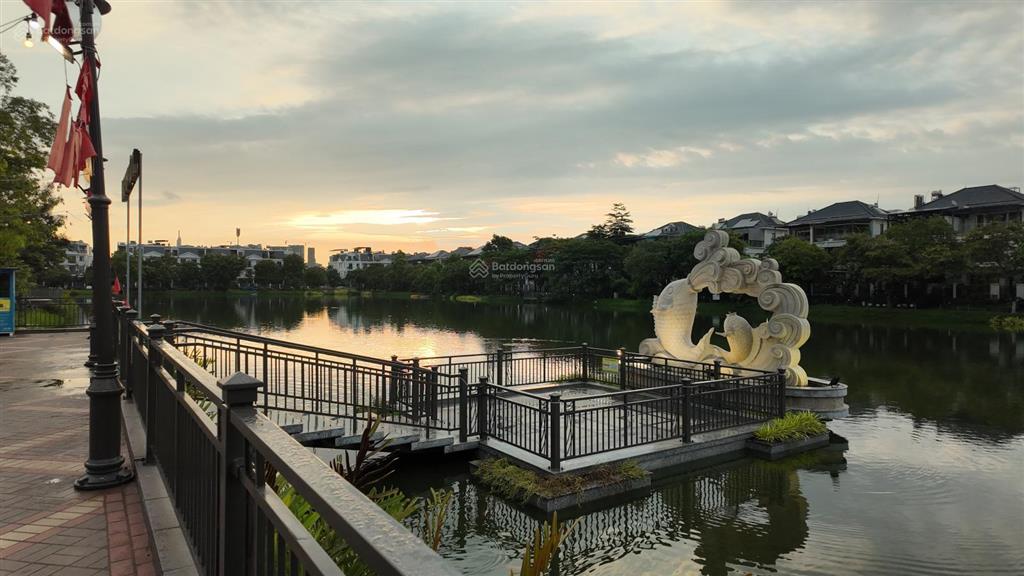 Mặt bằng kinh doanh đắc địa song hành lakeview city, có thang máy chỉ 39 triệu