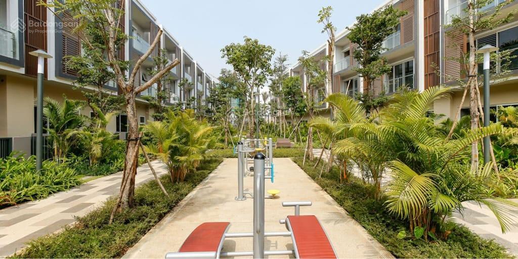Cho thuê nhà phố palm residence căn góc đẹp, vị trí đắc địa