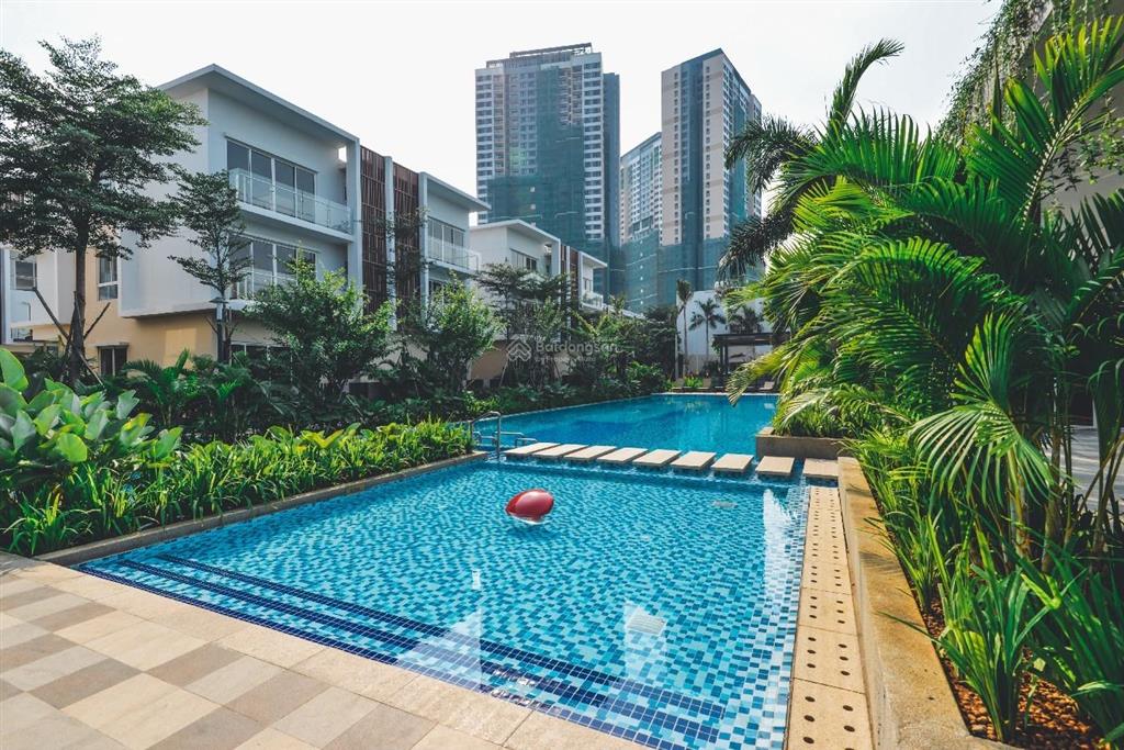 Cho thuê nhà phố palm residence căn góc đẹp, vị trí đắc địa