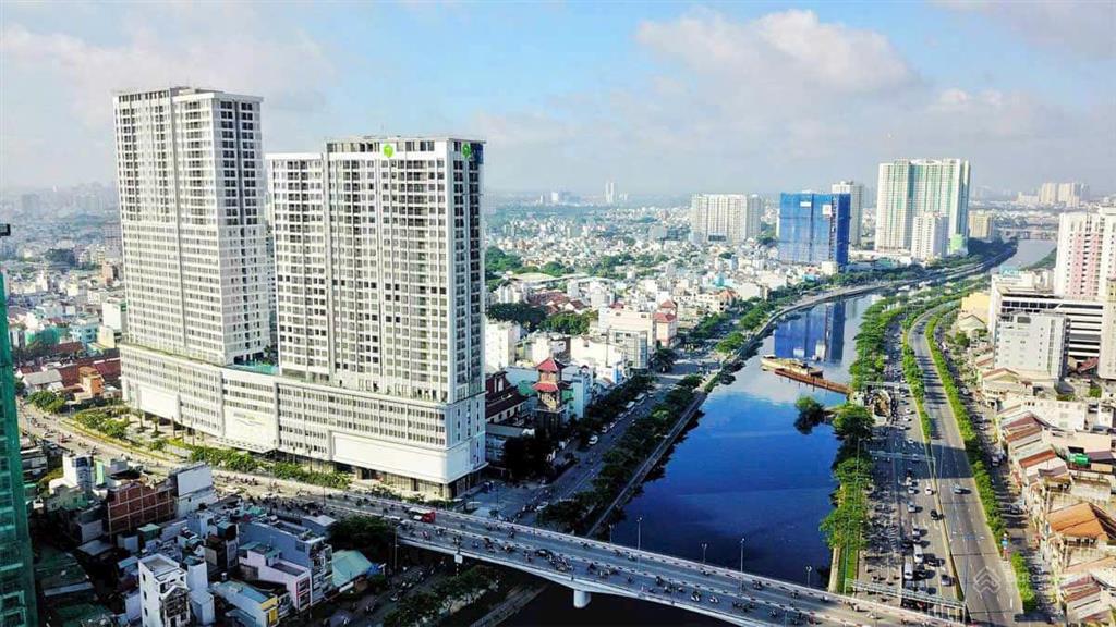 Cần bán gấp căn hộ 3pn river gate quận 4