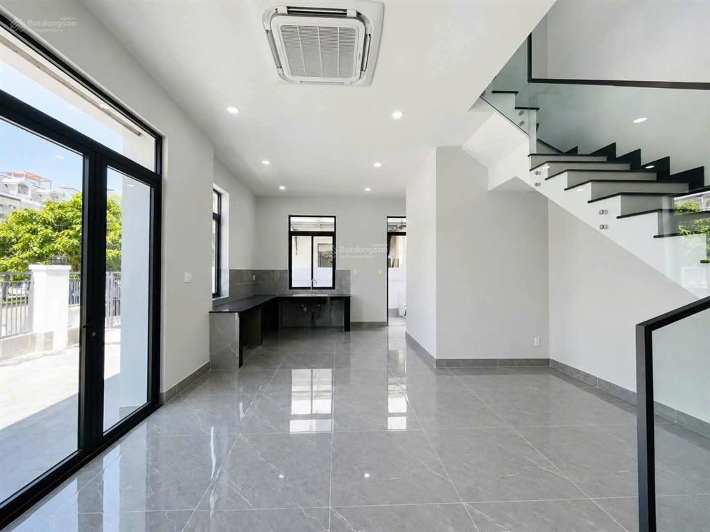 Cho thuê nhà phố góc lakeview city 9x20m  2 mặt tiền, hoàn thiện, trống nhận ngay  44,9 triệu net