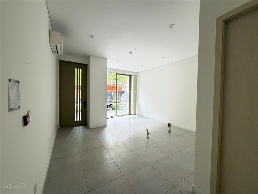 Bán nhà phố tm soho residence sầm uất đã có sổ hồng | 29 tỷ all in| giá gốc 45 tỷ  lời ngay 18 tỷ