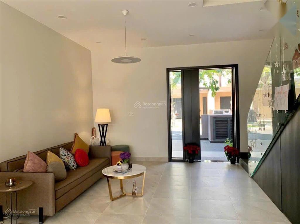 Cho thuê nhà phố palm residence | 3pn 4wc | 45tr/tháng | sống riêng tư tiện nghi an ninh 24/7