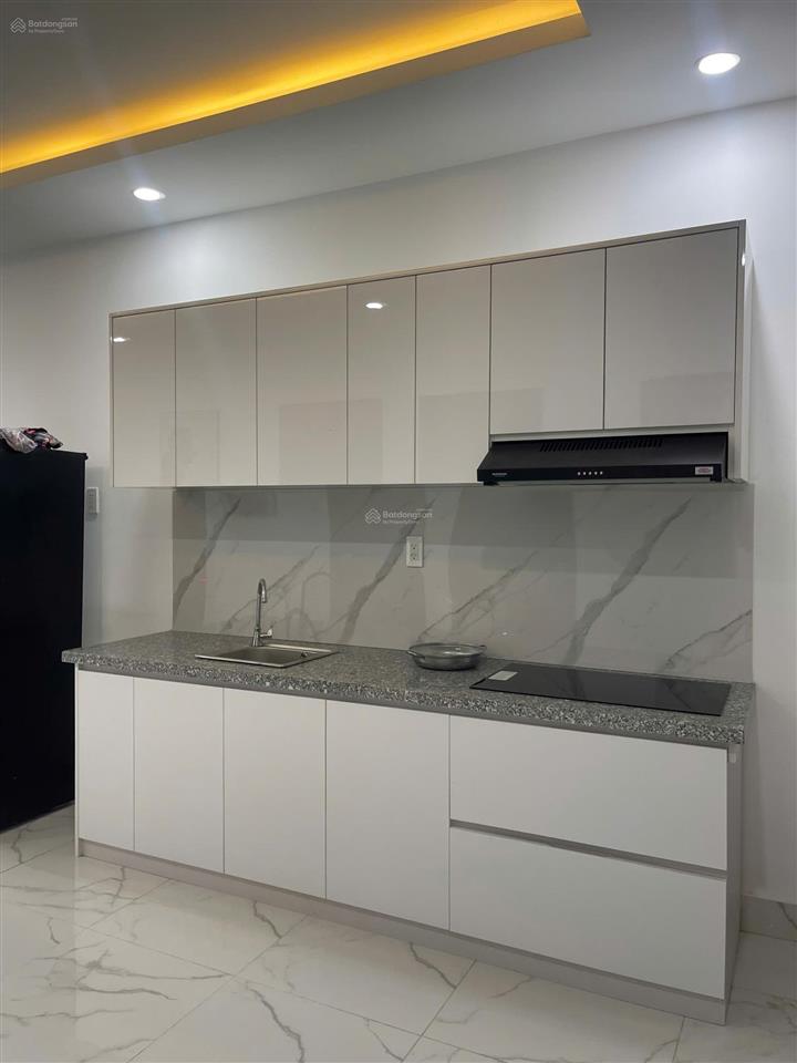 Cho thuê căn hộ đầy đủ nội thất vào ở từ ngày 15/5 này   ngay 0913 816 *** để được hỗ trợ