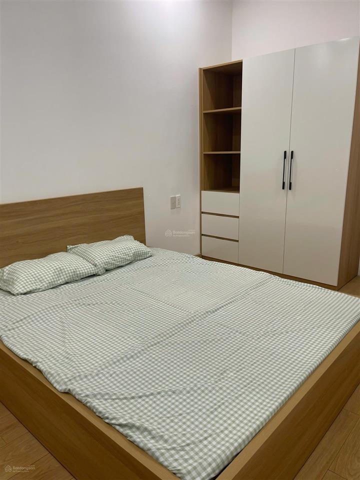 Cho thuê căn hộ đầy đủ nội thất vào ở từ ngày 15/5 này   ngay 0913 816 *** để được hỗ trợ