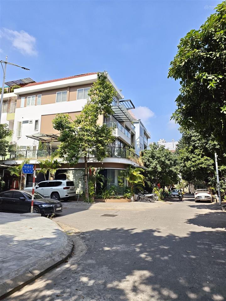 Liền kề văn khê  82.5m2, 5 tầng hoàn thiện đẹp  vừa ở vừa kinh doanh  chủ thiện chí giá 16.5 tỷ