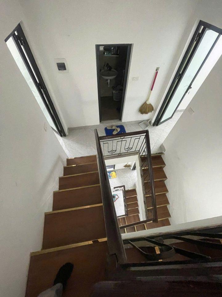 Phố Đặng Tiến Đông 60m2, 4 tầng đẹp, MT4.8m chỉ 13.5 tỷ hiếm quận Đống Đa 