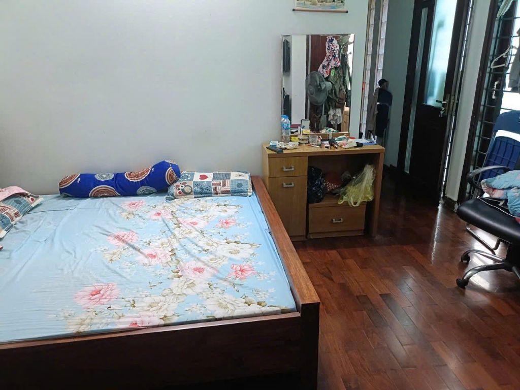 Mặt phố Sơn Tây 23m2, 5 tầng đẹp, MT6.6m lô góc 3 thoáng hiếm quận Ba Đình