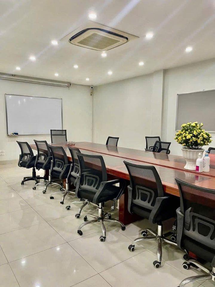 Hiếm mặt phố Võ Văn Dũng 50m2, 8 tầng view Hồ Hoàng Cầu trung tâm Đống Đa 
