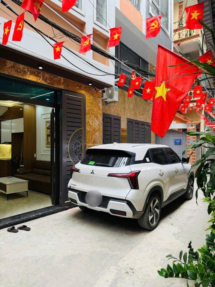 Siêu phẩm phố Khương Trung 35m2, 5T, MT4.8m Gara ô tô tặng full nội thất giá nhỉnh 10 tỷ 