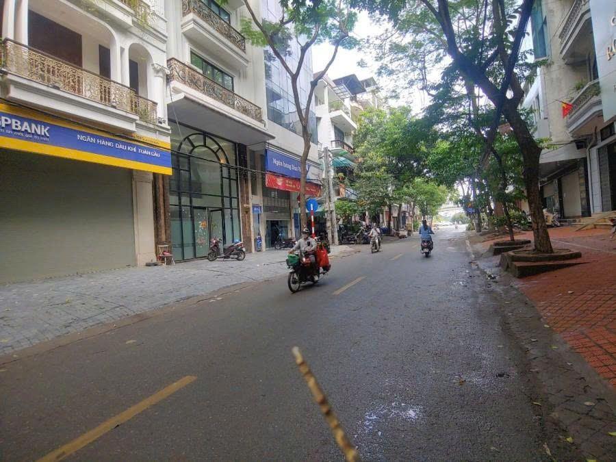  Hạ 1 tỷ mặt phố Võ Văn Dũng 50m2, 9 tầng, mặt tiền 4.5m ngay gần Hồ Hoàng Cầu 