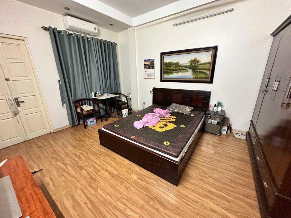 Hạ 500 triệu bán nhà phố Vĩnh Phúc 50m2, 5 tầng đẹp 2 thoáng giá 12.9 tỷ VIP Ba Đình