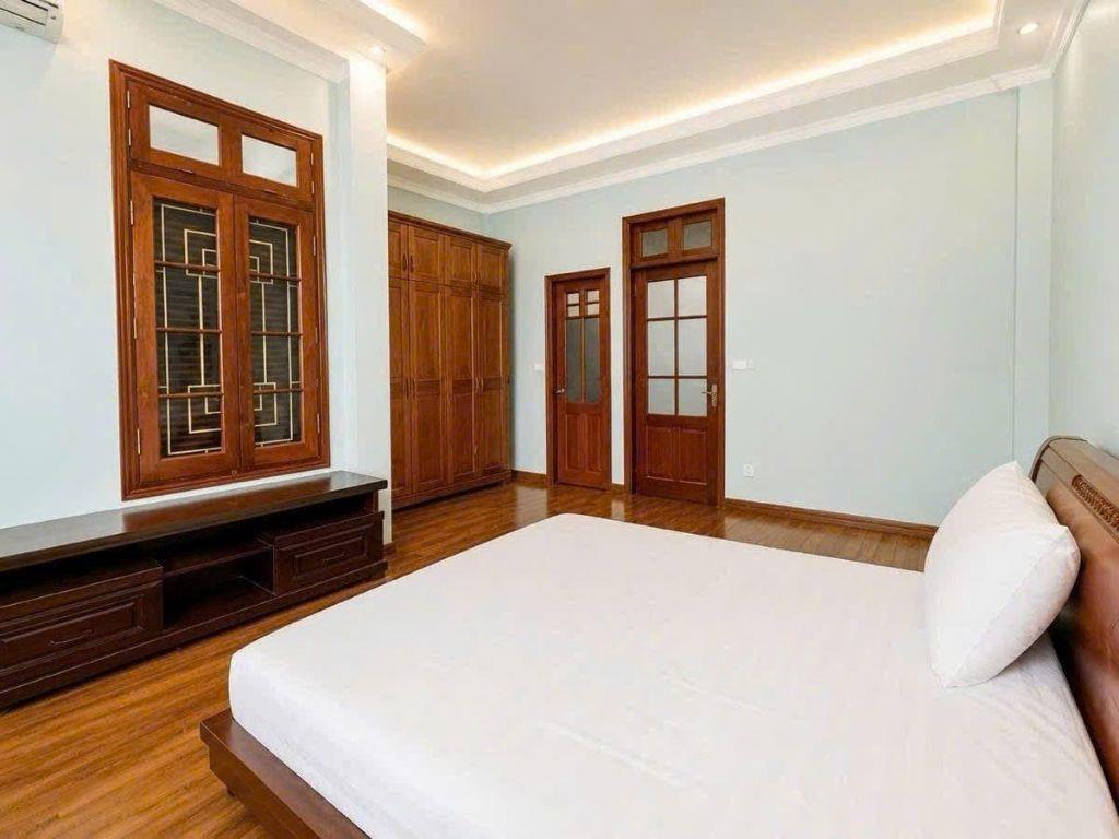 Bán nhà đường Kim Giang 100m2 Gara ô tô 4 tầng đẹp, mặt tiền 5m giá nhỉnh 21 tỷ 