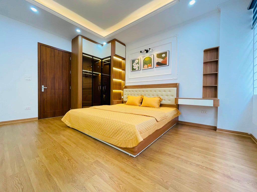 Nhà đẹp Bùi Xương Trạch 38m2, 5T, MT4.8m Gara ô tô nhỉnh 10 tỷ hiếm Thanh Xuân 