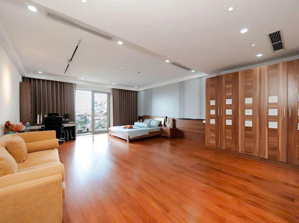 Cực phẩm phố Bồ Đề 102m2, 8T thang máy, MT5.8m view Hồ đẹp long lanh an sinh cực VIP