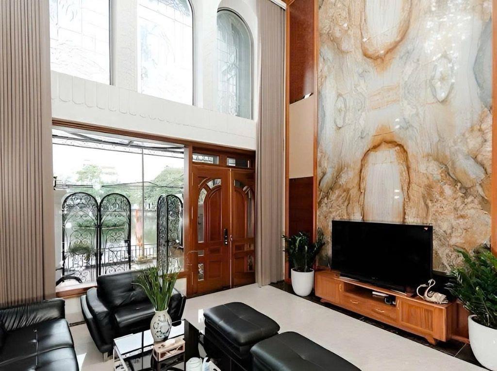 Cực phẩm phố Bồ Đề 102m2, 8T thang máy, MT5.8m view Hồ đẹp long lanh an sinh cực VIP