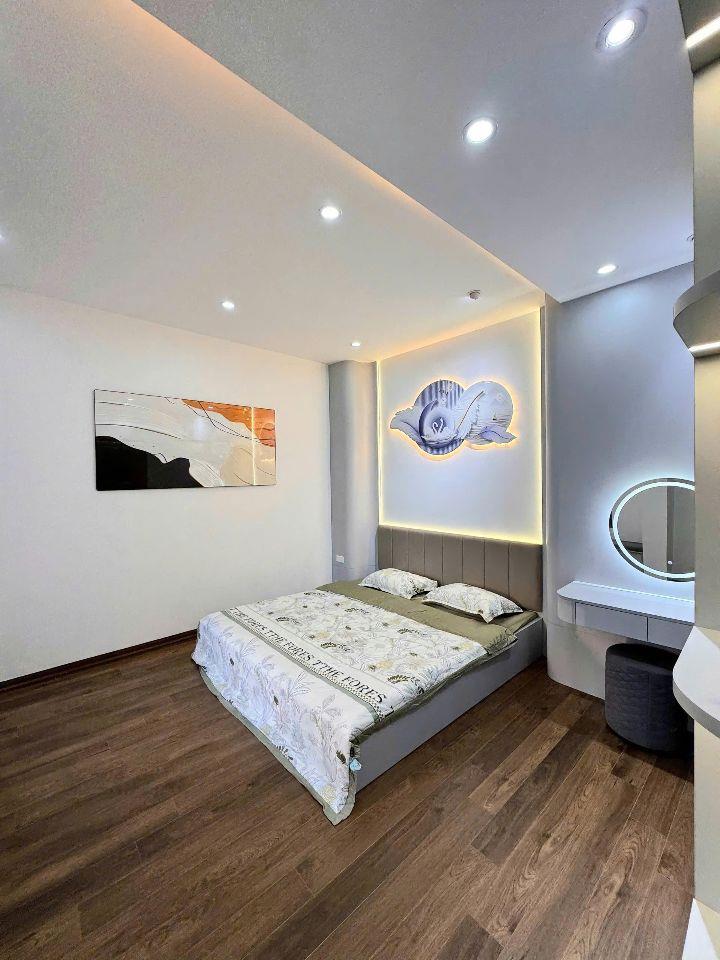 Siêu phẩm đường Giáp Bát 38m2, 5 tầng đẹp long lanh lô góc tặng full nội thất giá 9.9 tỷ 